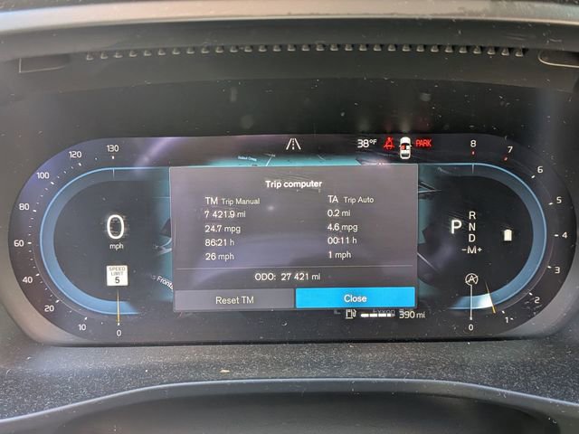 Used 2023 Volvo XC40 B5 Plus w/ Driver Assist Package image 10