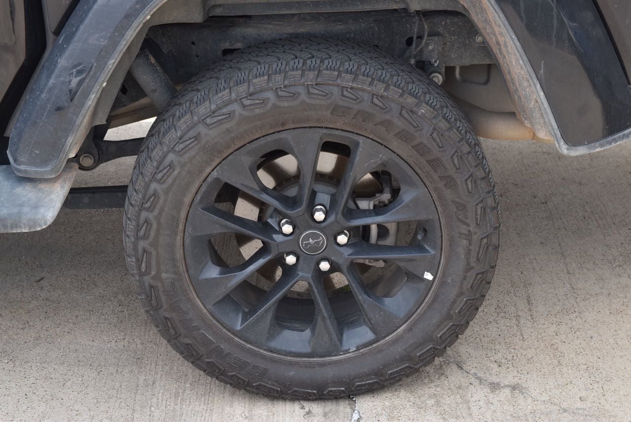 Used 2022 Jeep Gladiator Overland AWD/4WD image 12