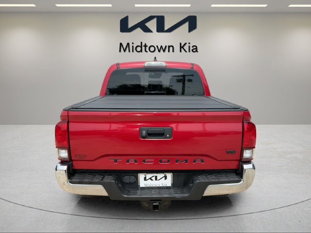 Used 2019 Toyota Tacoma TRD Off-Road AWD/4WD image 4