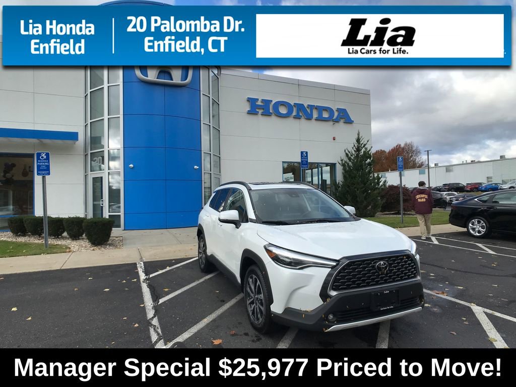 Used 2022 Toyota Corolla Cross XLE