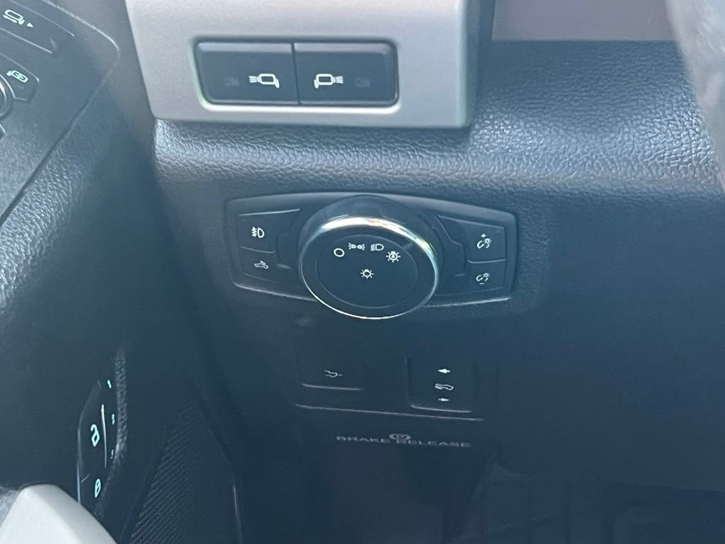 Used 2017 Ford F250 Lariat w/ Lariat Ultimate Package AWD/4WD image 35