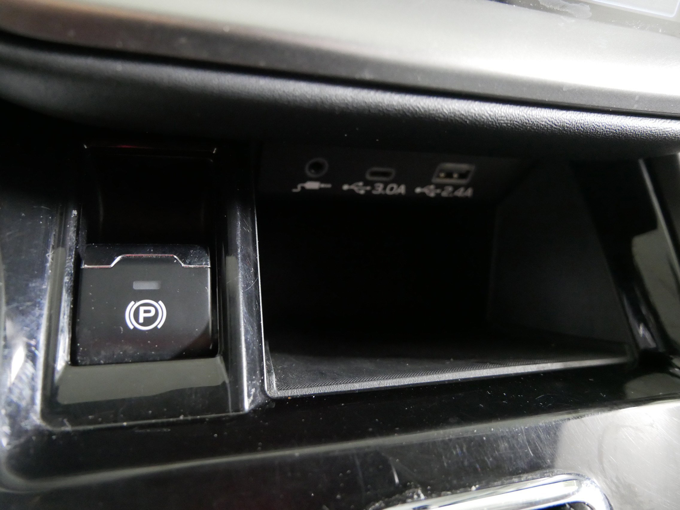 Used 2025 Subaru Outback Limited AWD/4WD image 31