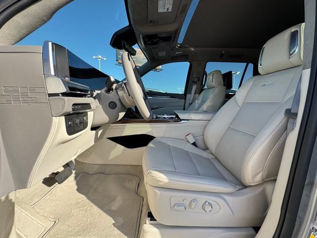 New 2025 Cadillac Escalade Sport Platinum w/ LPO, ONYX Package image 24