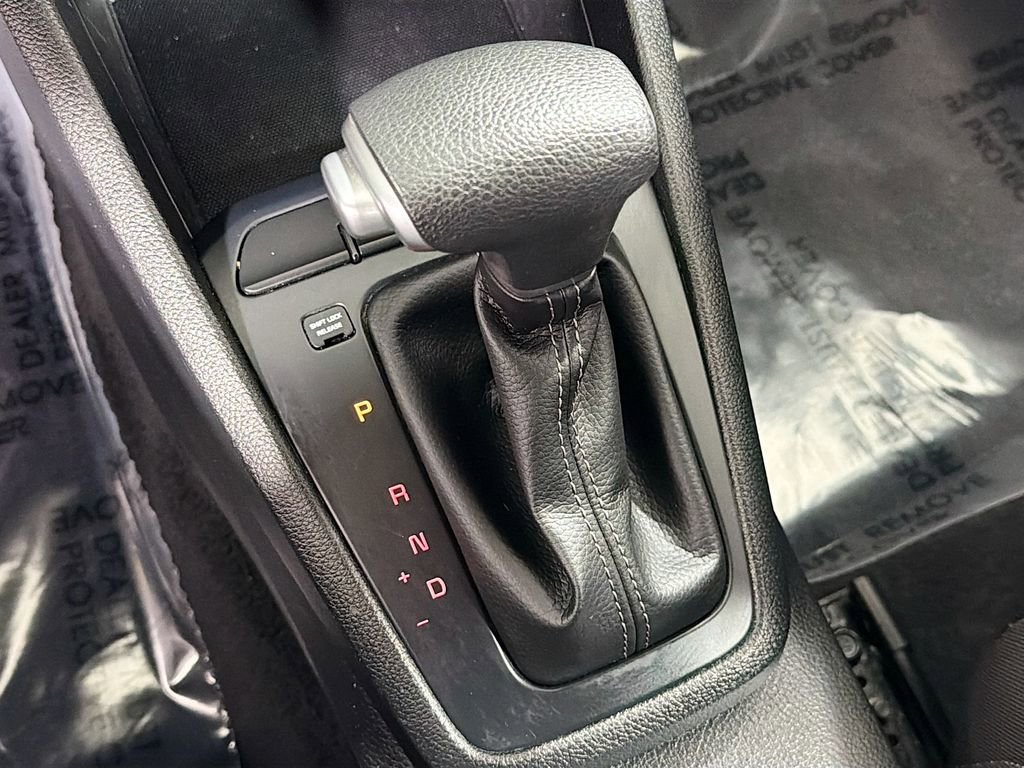 Used 2022 Kia Rio S w/ Option Group 015 image 17