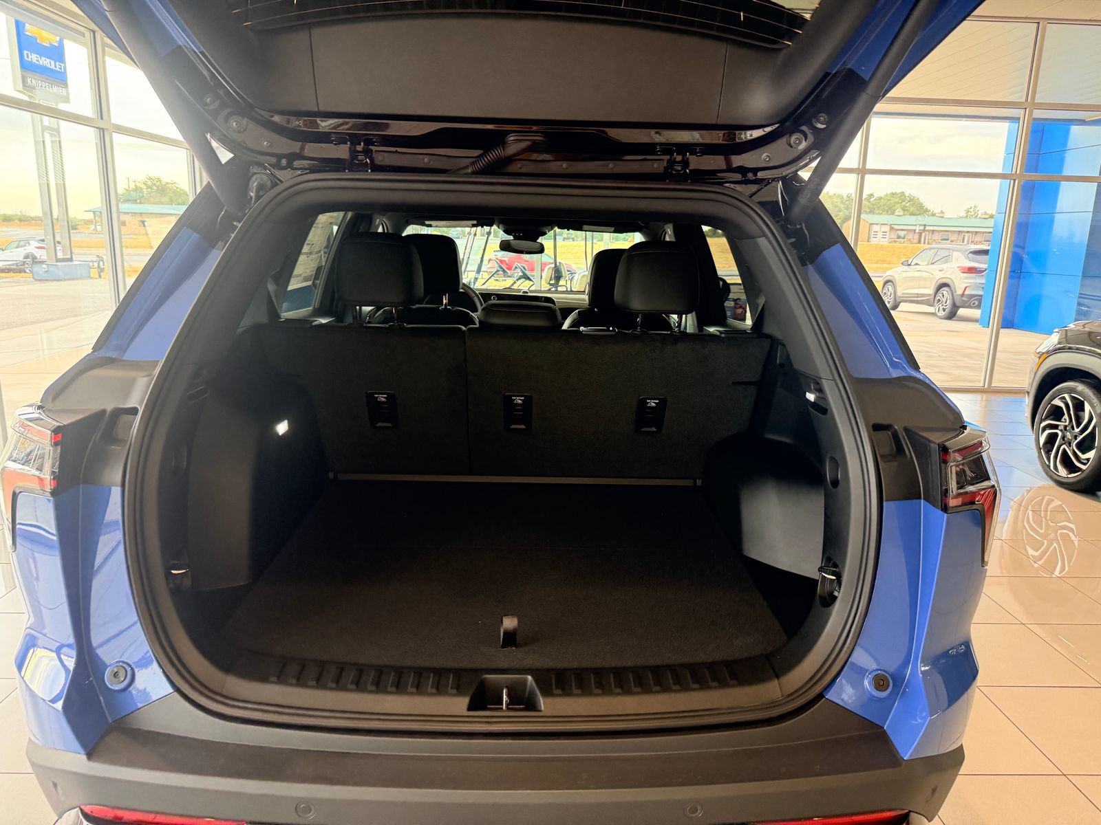 New 2027 Chevrolet Equinox RS FWD image 10