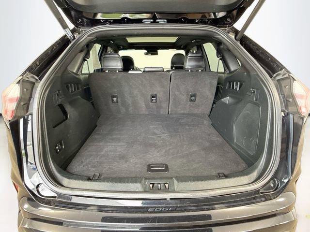 Used 2019 Ford Edge ST w/ Equipment Group 401A AWD/4WD image 28