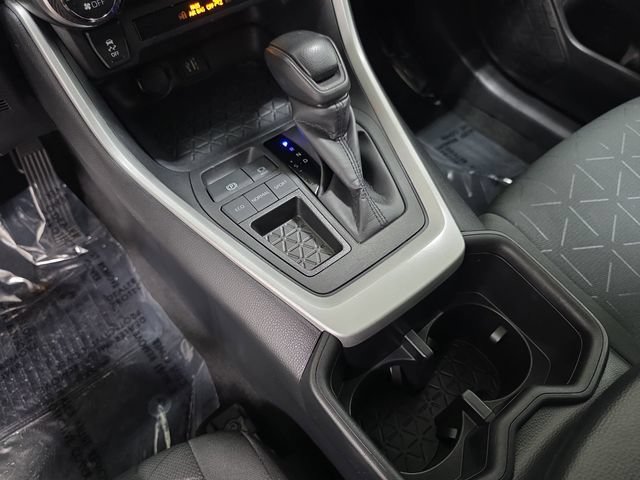 Certified 2024 Toyota RAV4 XLE FWD image 22
