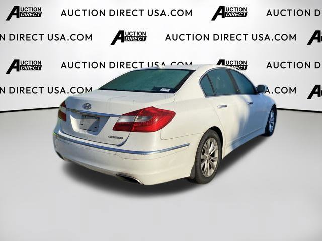 Used 2013 Hyundai Genesis 3.8 RWD image 11