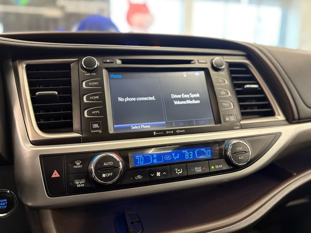 Used 2018 Toyota Highlander Limited w/ Protection Package #3 AWD/4WD image 34