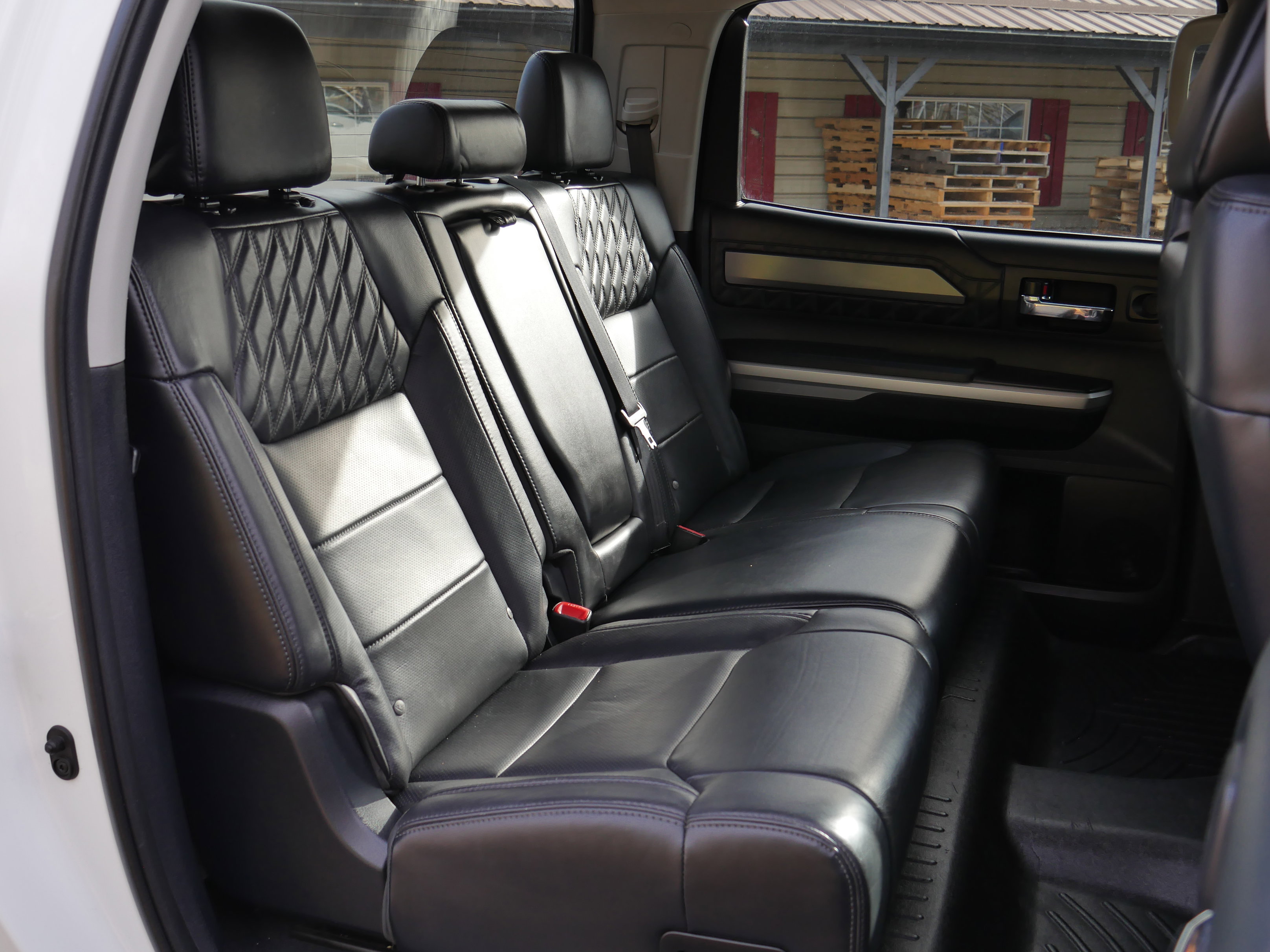 Used 2015 Toyota Tundra Platinum image 28