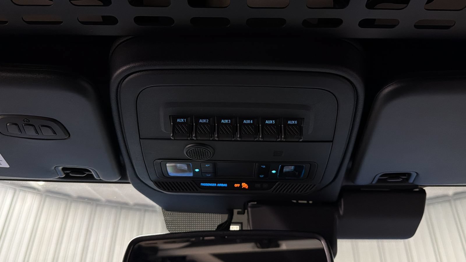 Used 2025 Ford Bronco Badlands AWD/4WD image 33