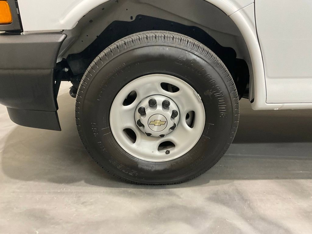 Used 2025 Chevrolet Express 2500 Extended w/ Driver Convenience Package RWD image 6
