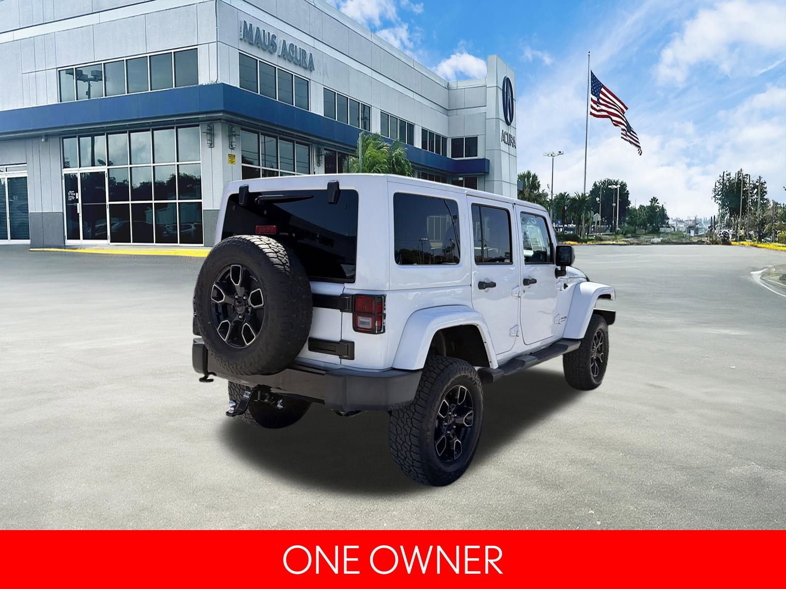 Used 2018 Jeep Wrangler Unlimited Sahara AWD/4WD image 4