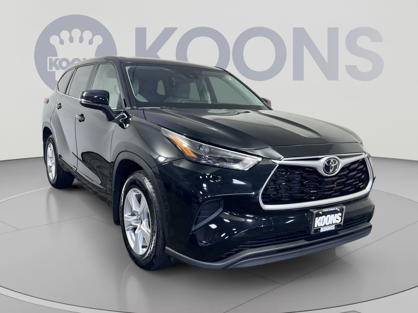 Used 2023 Toyota Highlander L FWD image 7