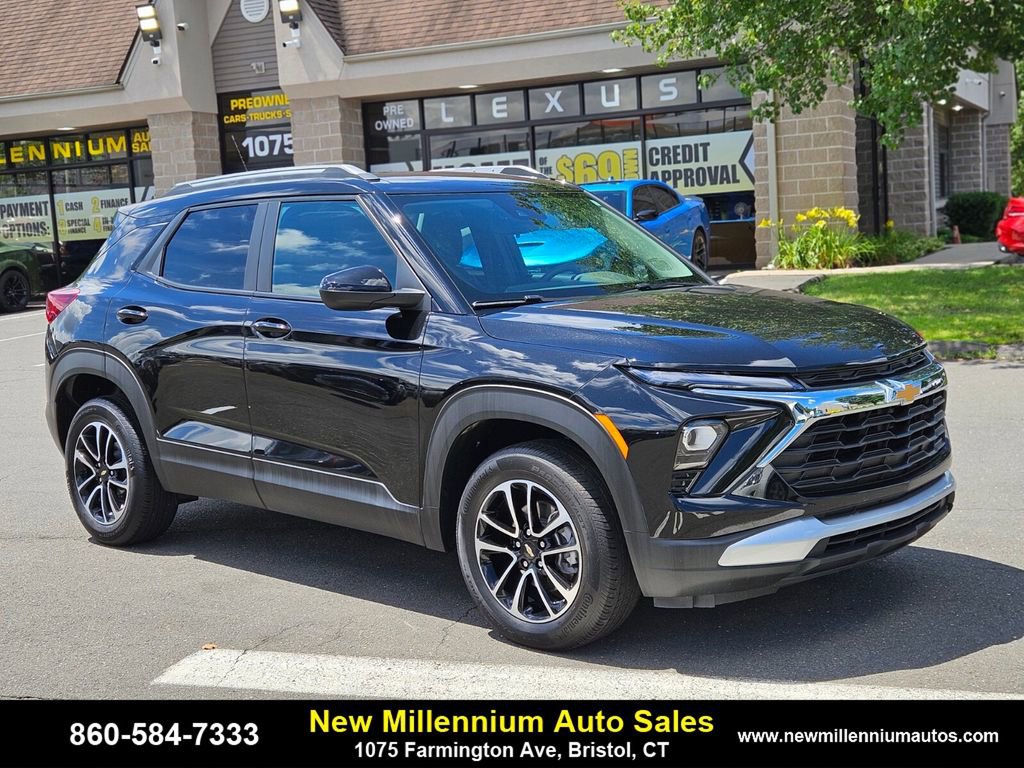 Used 2024 Chevrolet TrailBlazer LT image 7