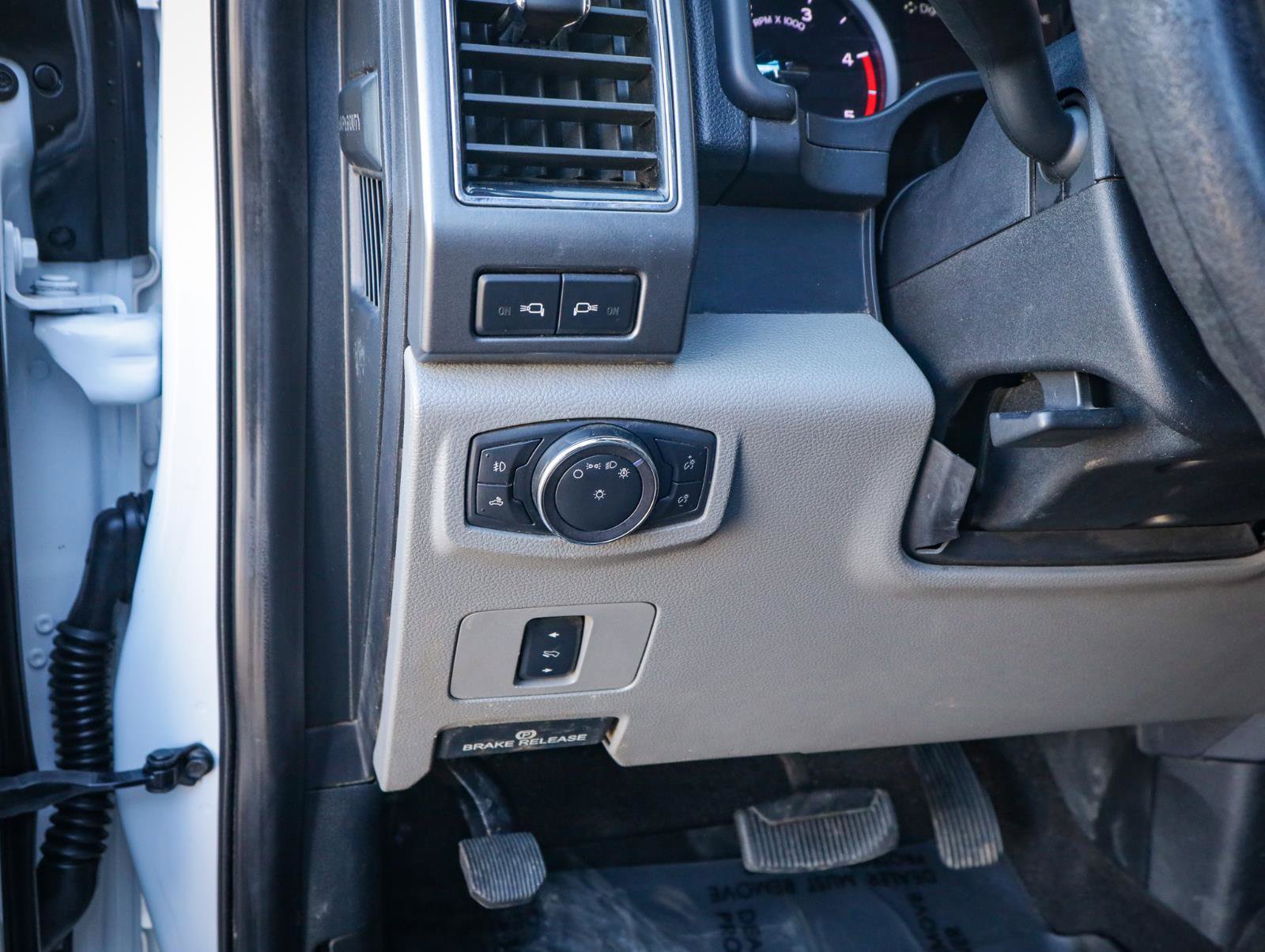 Used 2019 Ford F250 XLT w/ XLT Value Package image 21