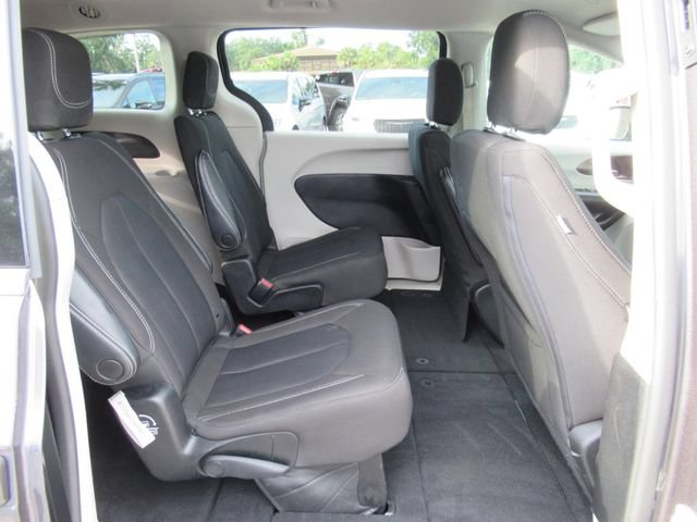 Certified 2023 Chrysler Voyager LX FWD image 29