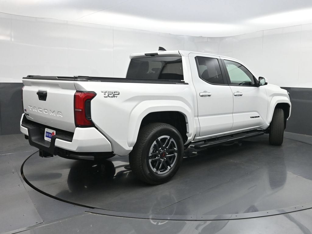 Used 2025 Toyota Tacoma TRD Sport AWD/4WD image 23