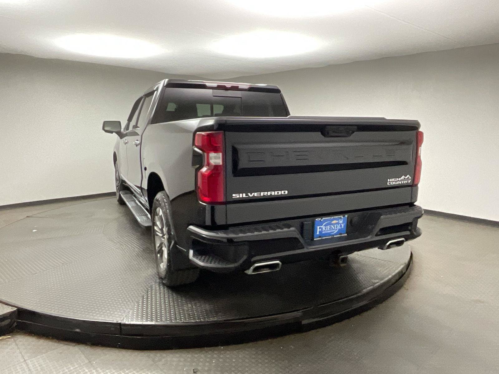 Certified 2025 Chevrolet Silverado 1500 High Country AWD/4WD image 5