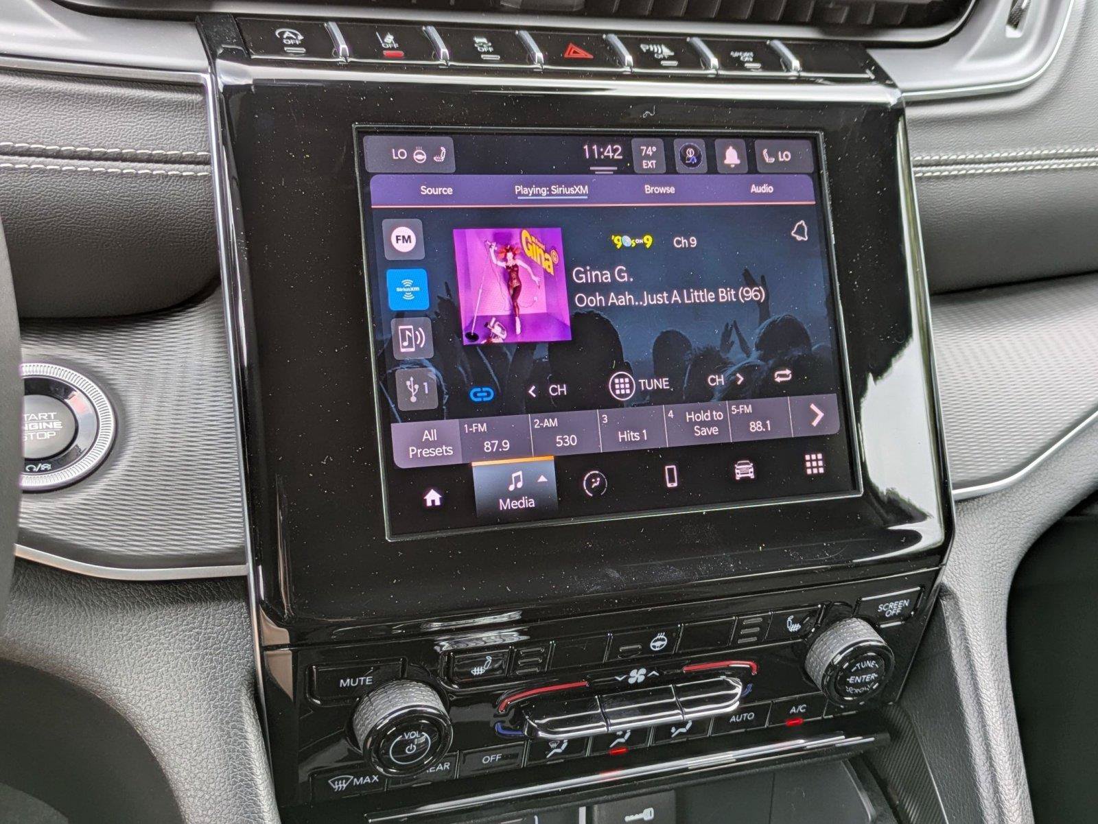 New 2025 Jeep Grand Cherokee L Altitude AWD/4WD image 18