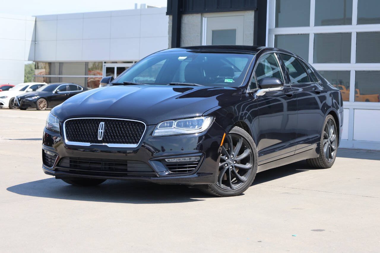 Used 2020 Lincoln MKZ Reserve w/ Luxury Package FWD image 3