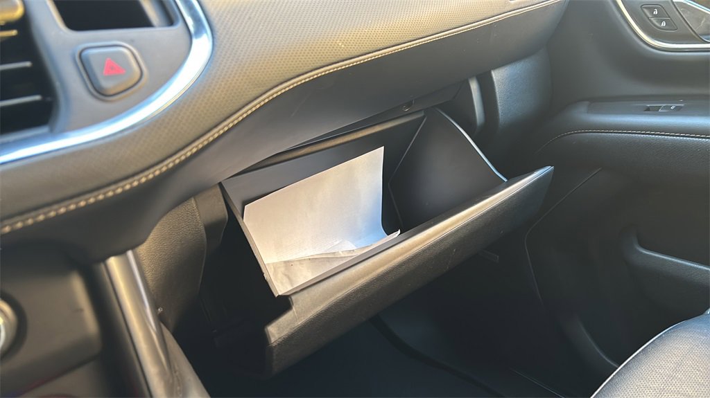 Used 2023 Chevrolet Suburban Premier image 29