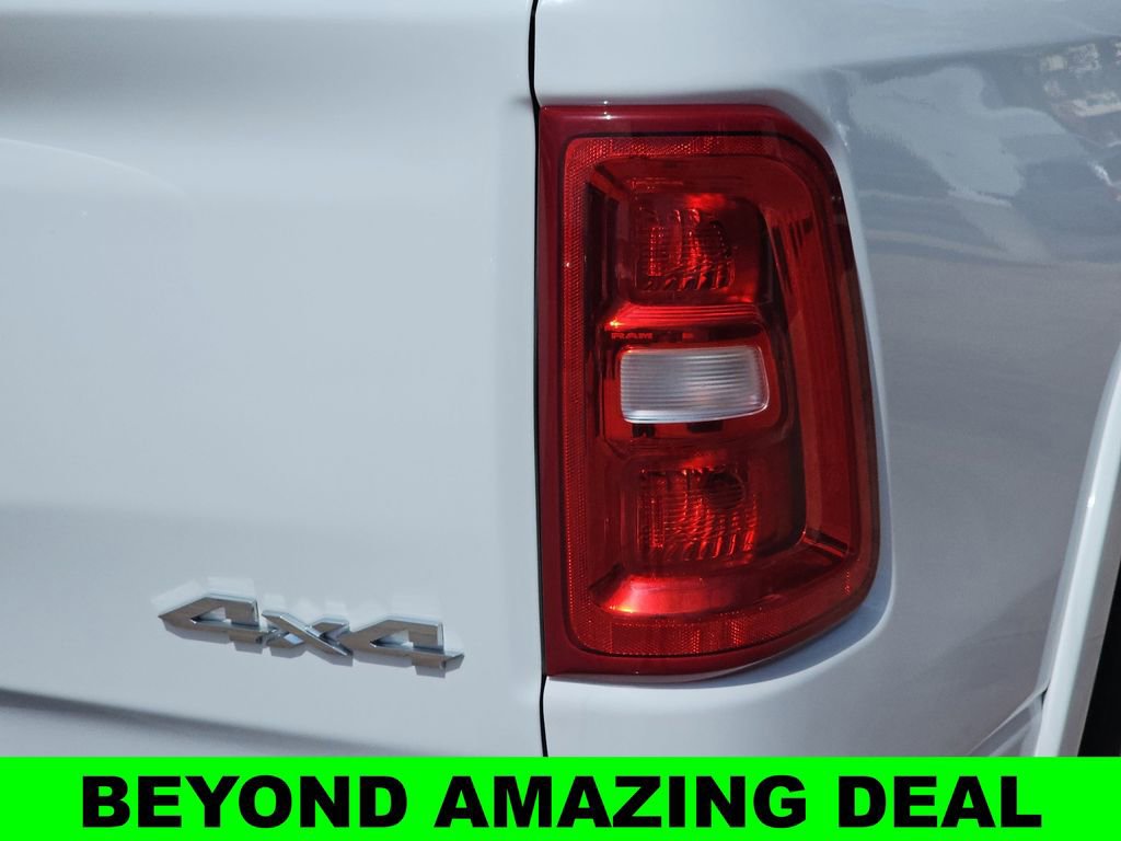 Used 2025 RAM 1500 Laramie AWD/4WD image 12