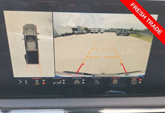 Used 2024 GMC Sierra 2500 AT4 w/ AT4 Premium Plus Package AWD/4WD image 16