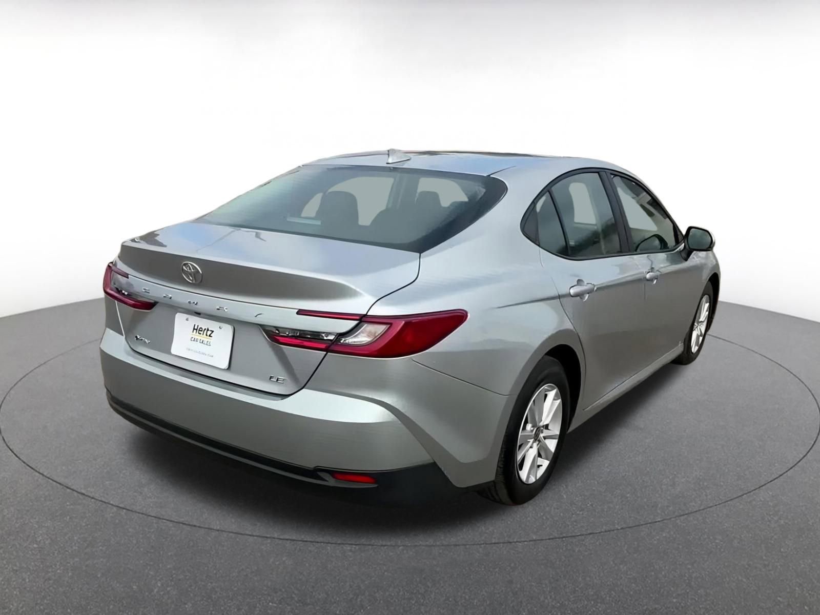 Used 2025 Toyota Camry LE image 14