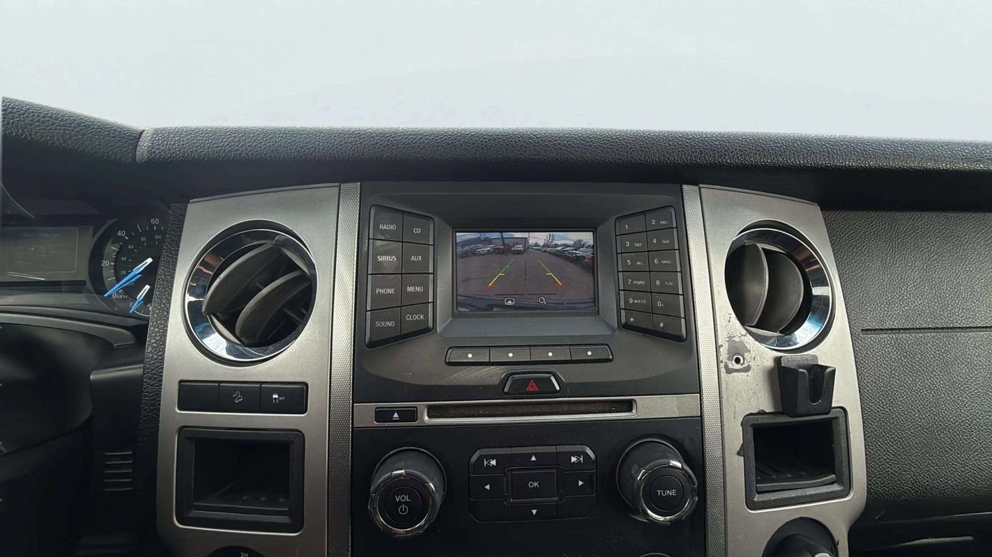 Used 2017 Ford Expedition EL XLT image 11