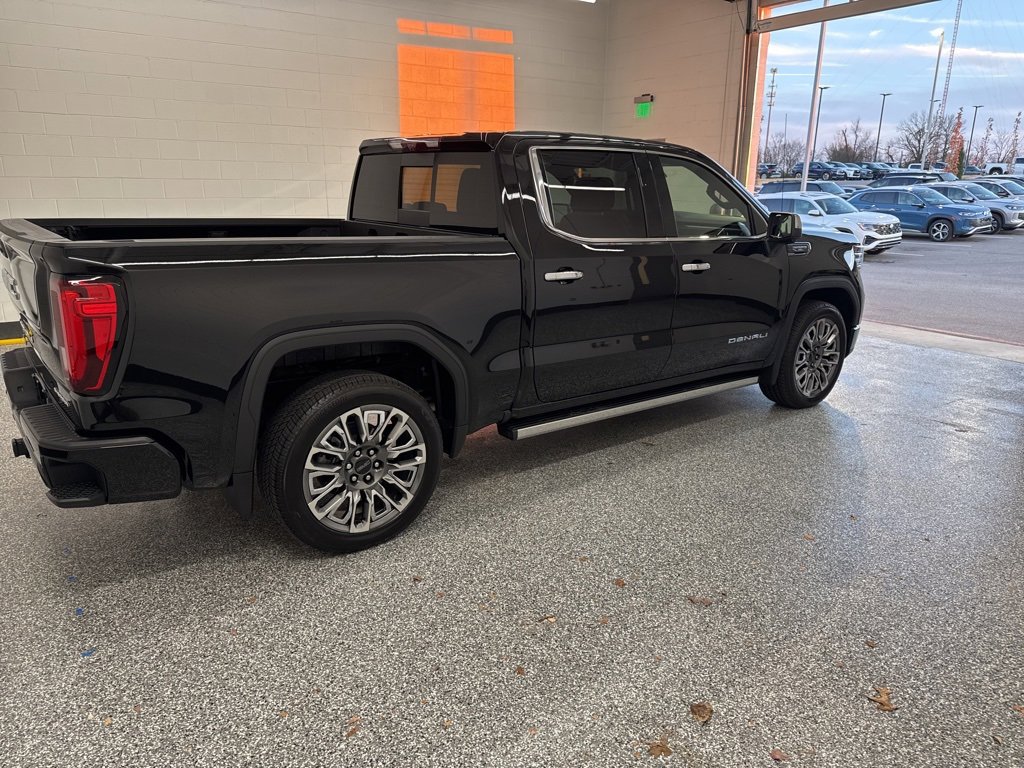 Used 2025 GMC Sierra 1500 Denali Ultimate image 3