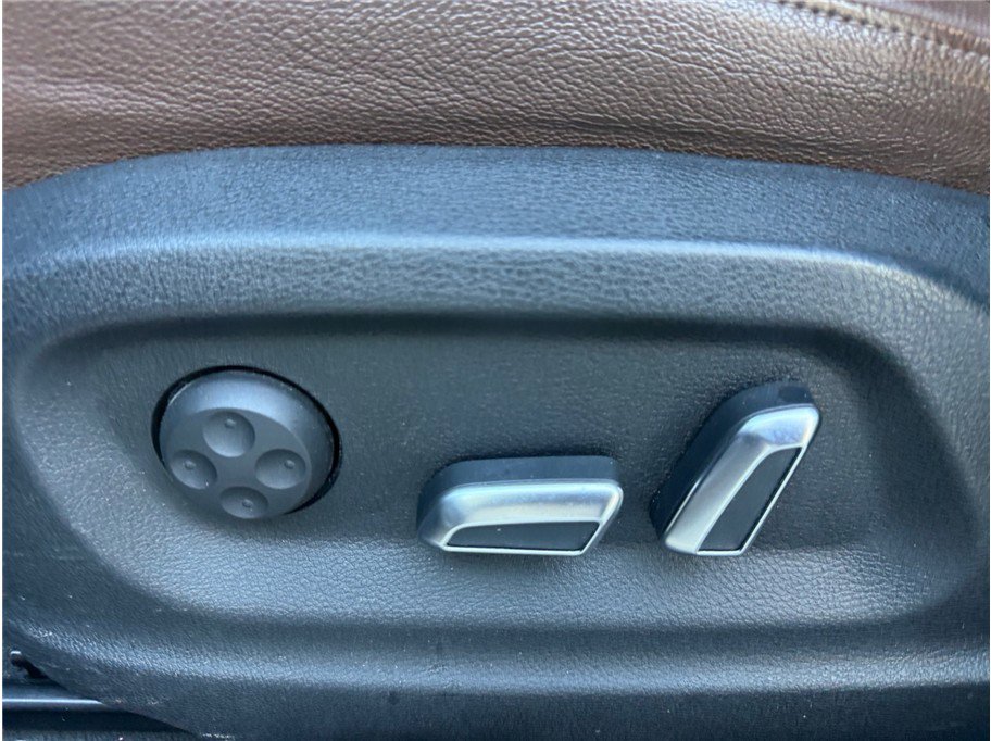 Used 2014 Audi Q5 TDI Prestige w/ Prestige Package image 32