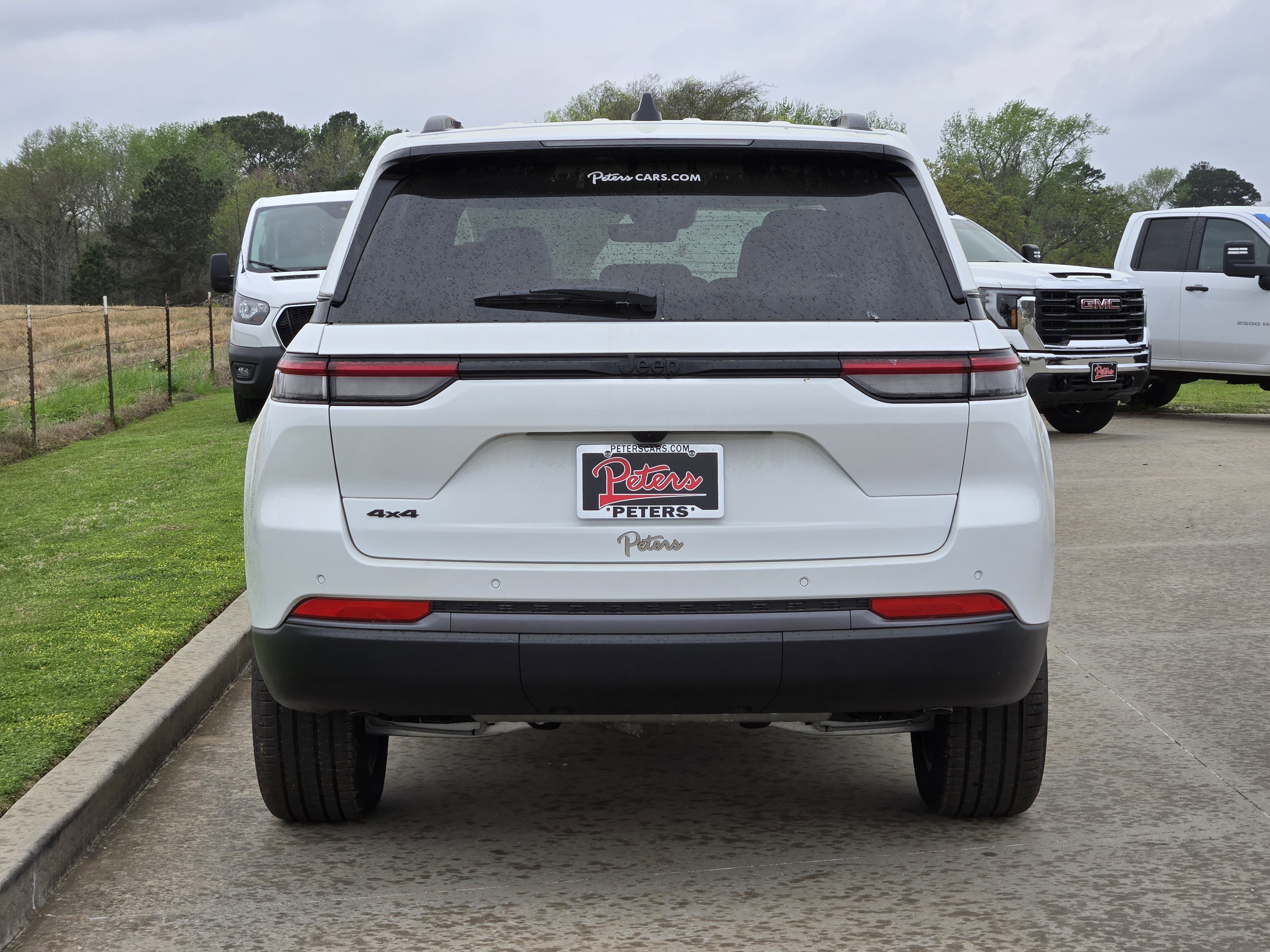 New 2026 Jeep Grand Cherokee Limited w/ Limited Altitude Package AWD/4WD image 4