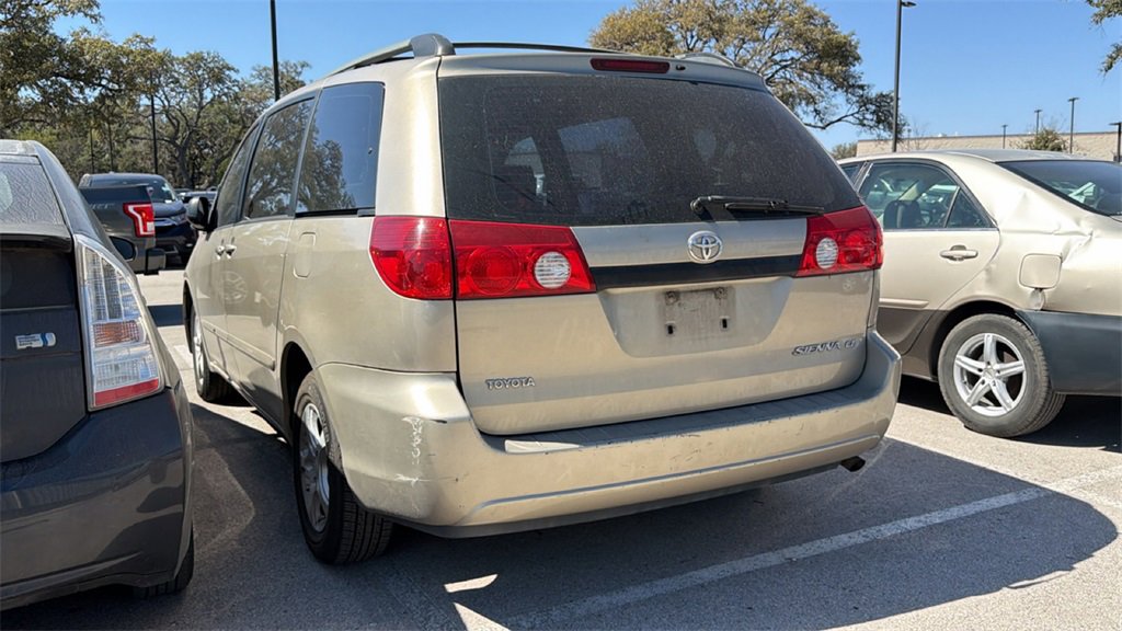 Used 2006 Toyota Sienna CE image 7