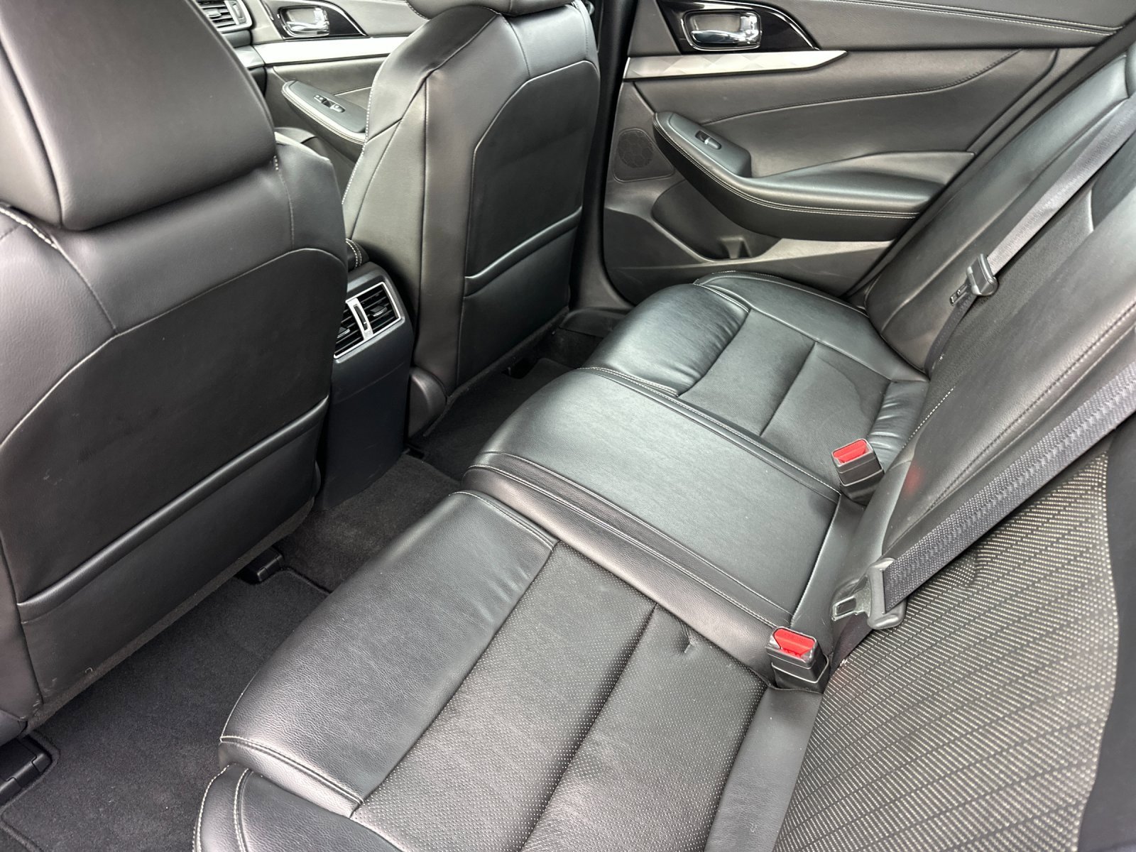 Used 2022 Nissan Maxima SV w/ Floor Mat Group image 12