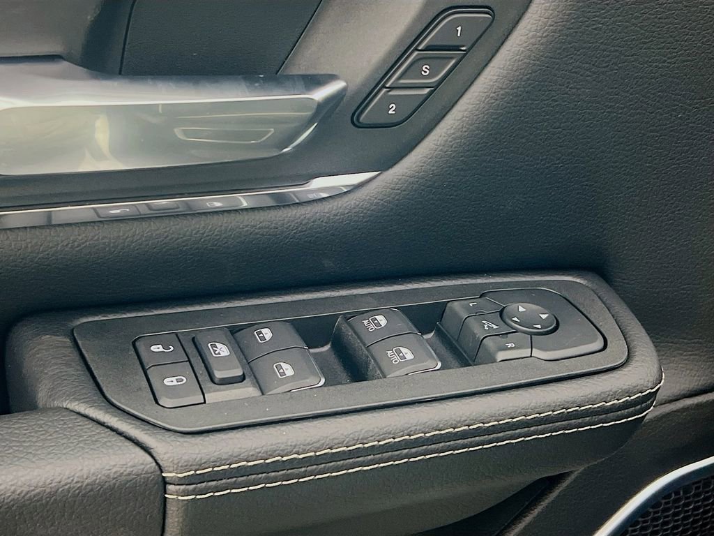 New 2026 RAM 1500 Laramie w/ Night Edition image 18