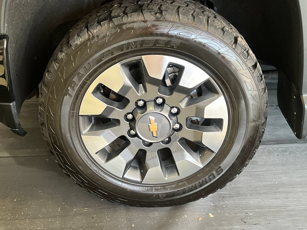 Used 2017 Chevrolet Tahoe LT AWD/4WD image 10