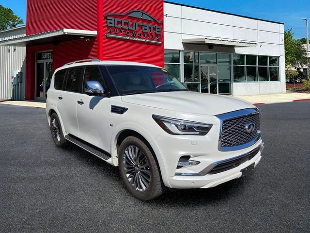 Used 2018 INFINITI QX80 4WD w/ Deluxe Technology Package image 2