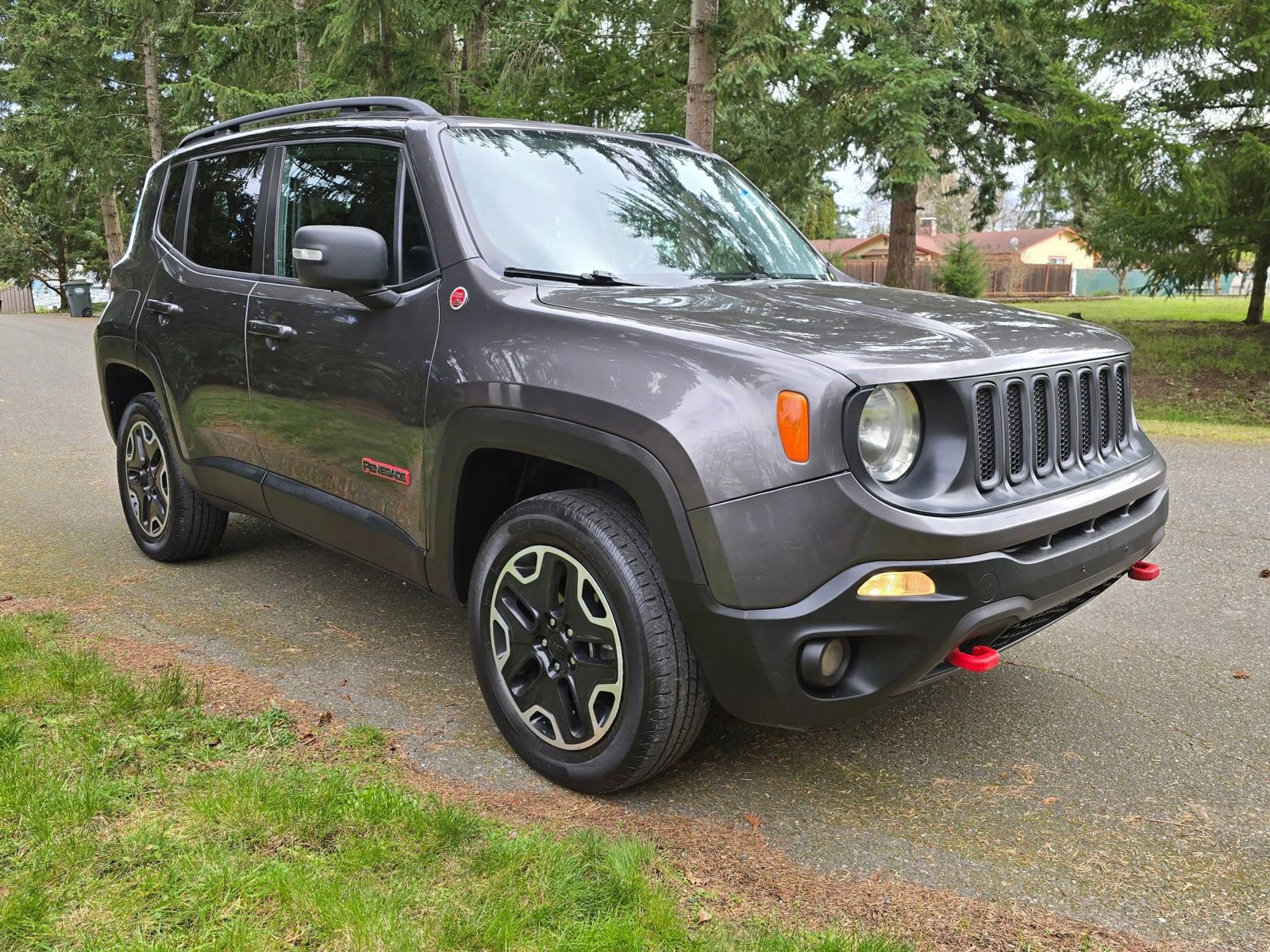 Used 2016 Jeep Renegade Trailhawk AWD/4WD image 8