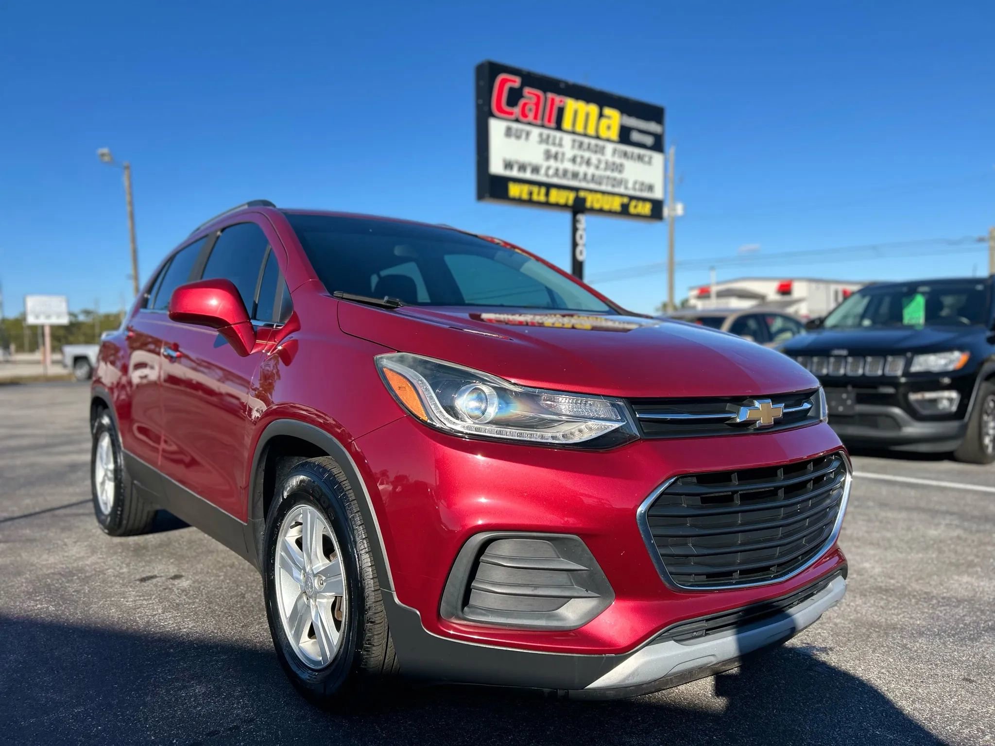 Used 2019 Chevrolet Trax LT w/ LT Convenience Package image 1