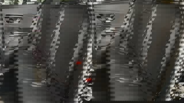 Certified 2025 Mercedes-Benz GLC 300 4MATIC image 28