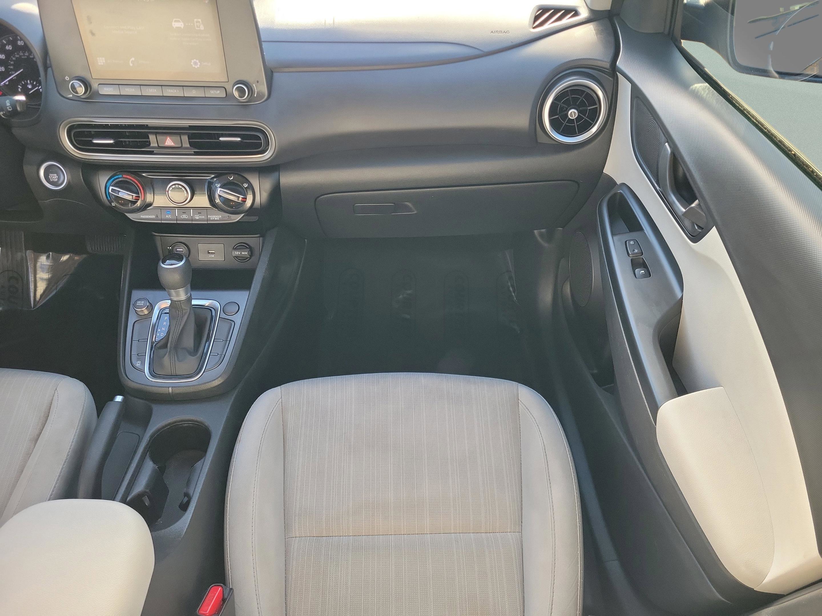 Used 2022 Hyundai Kona SEL image 13