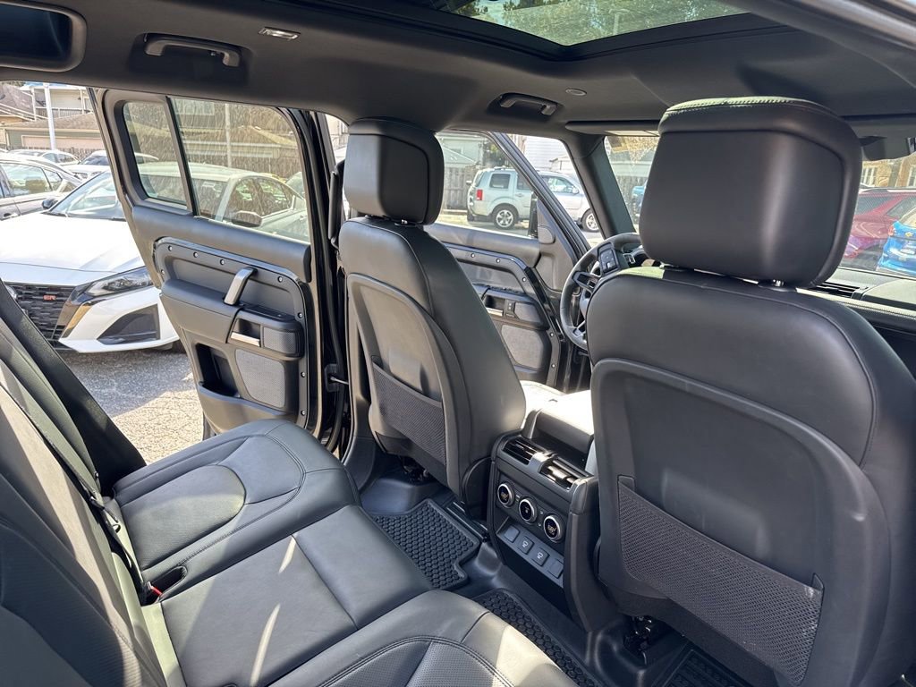 Used 2023 Land Rover Defender 110 V8 image 20