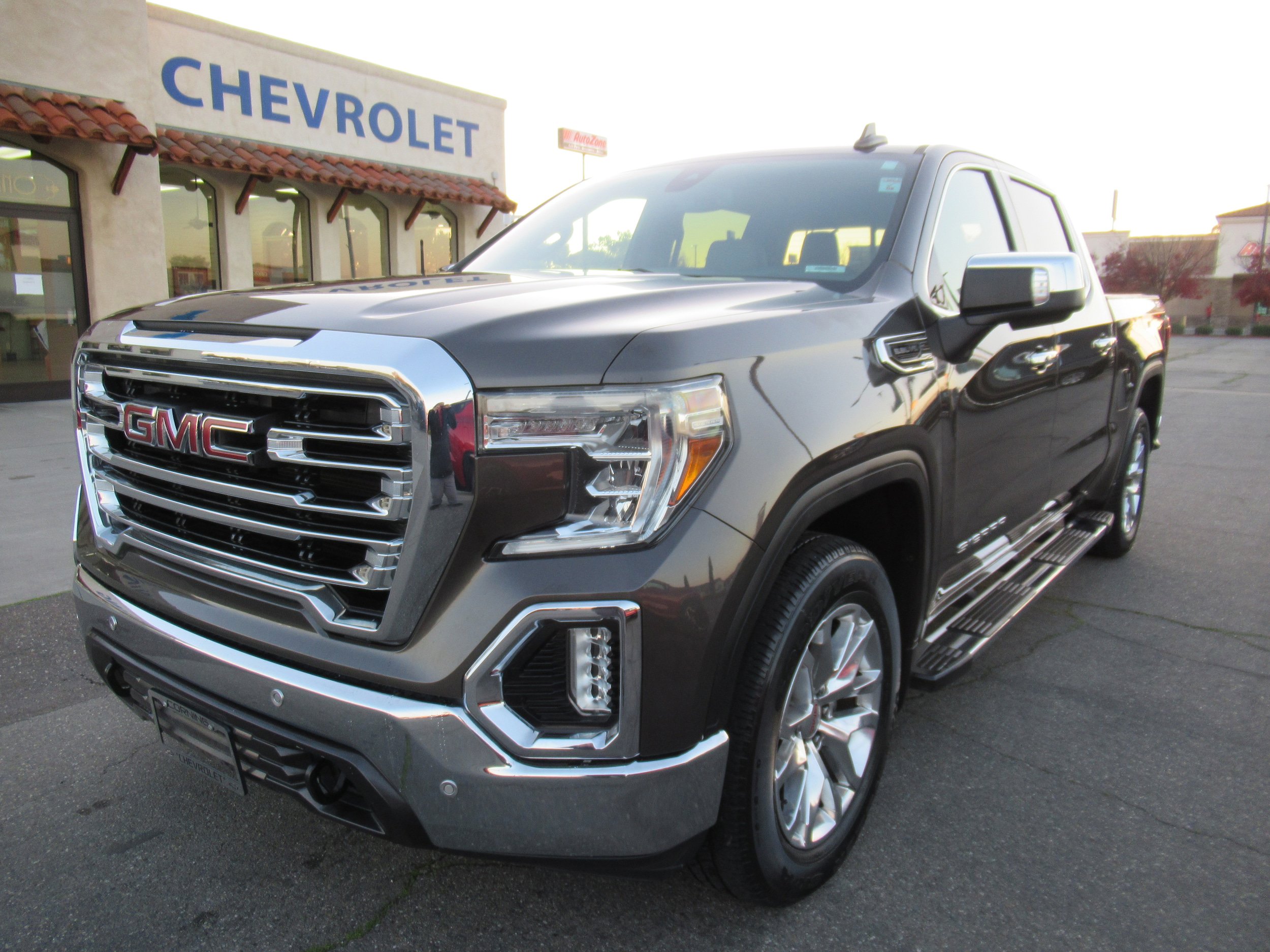 Used 2020 GMC Sierra 1500 SLT w/ SLT Premium Plus Package AWD/4WD image 4