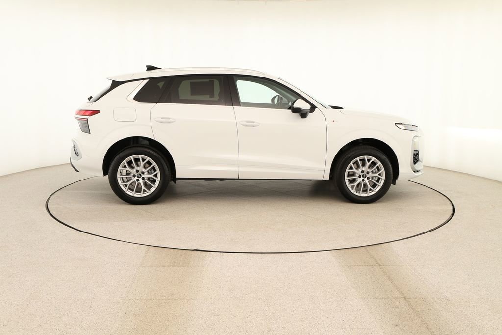 New 2026 Audi Q3 quattro 2.0T AWD/4WD image 8