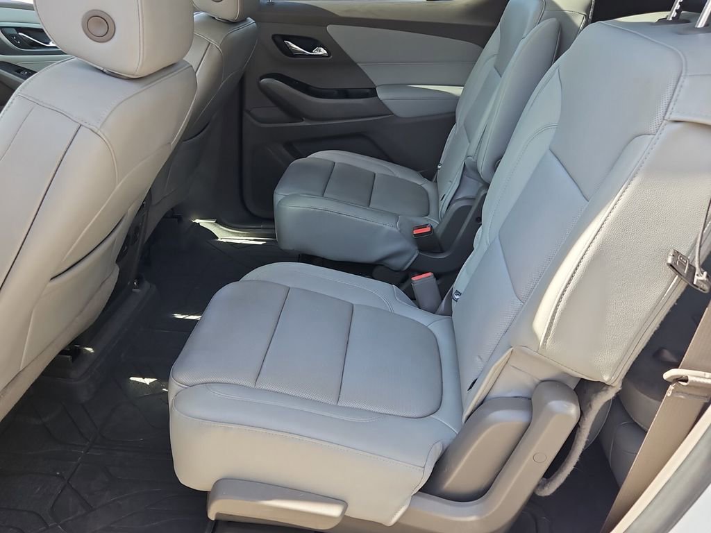 Used 2018 Chevrolet Traverse Premier w/ Driver Confidence II Package image 13