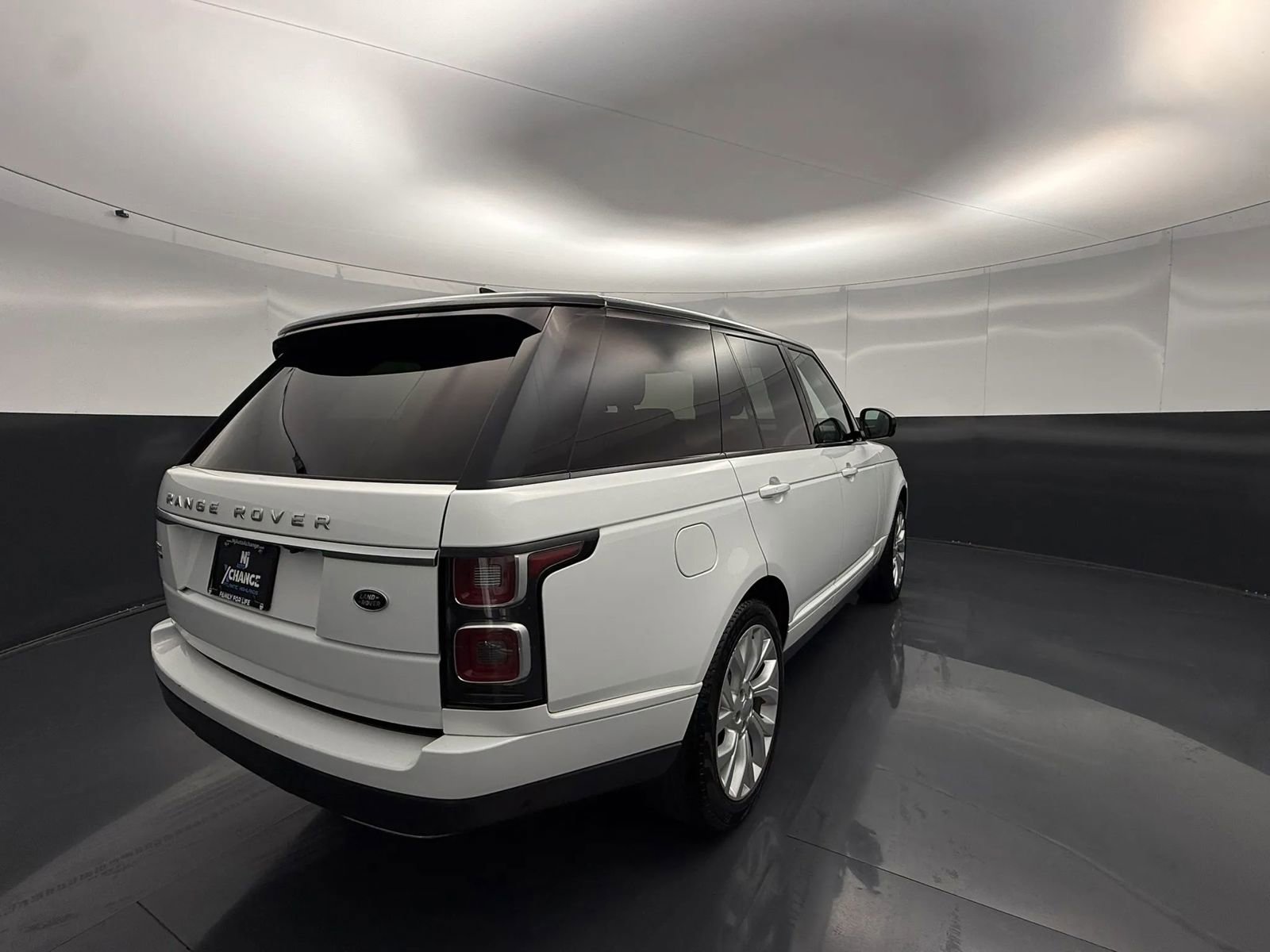 Used 2020 Land Rover Range Rover HSE image 5