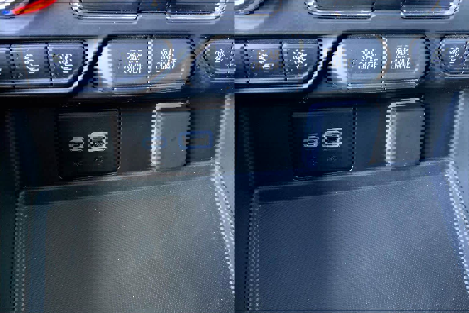 Used 2023 GMC Yukon XL AT4 w/ Max Trailering Package image 31