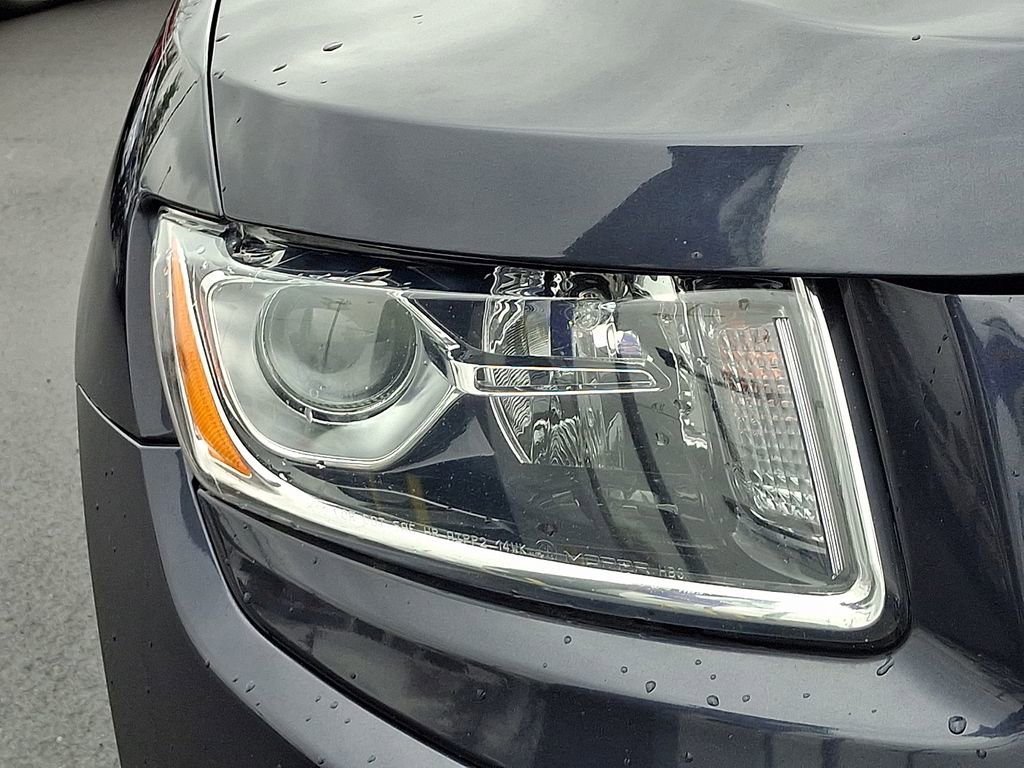 Used 2015 Jeep Grand Cherokee Laredo w/ Quick Order Package 23E image 9