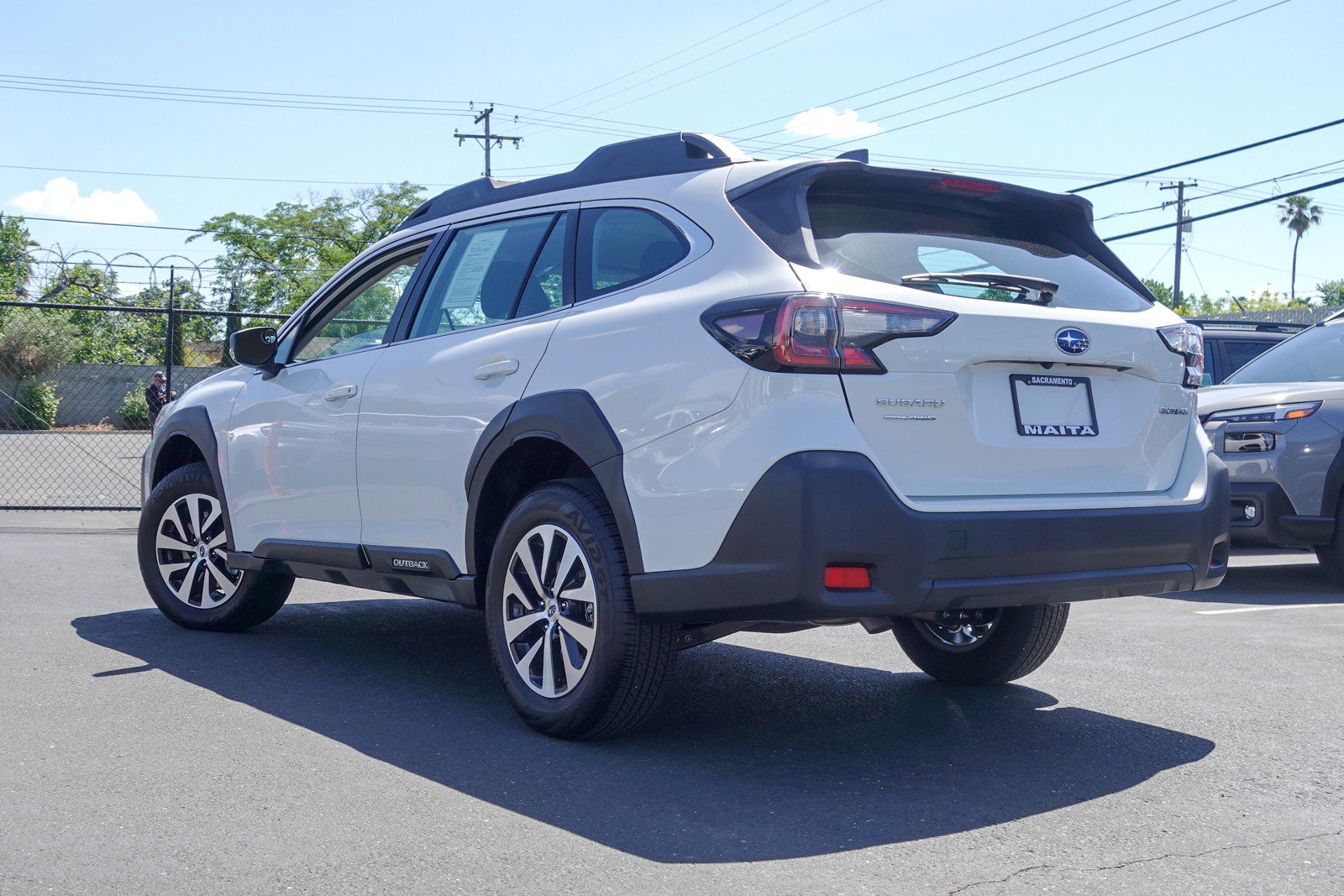 Certified 2025 Subaru Outback AWD/4WD image 7